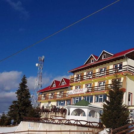 Vila Parang Петрошани Экстерьер фото